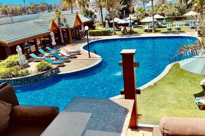 استخر هتل میراژ دبی